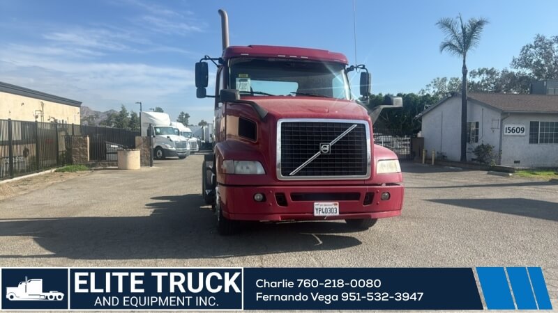 2015 VOLVO TRUCK VNM