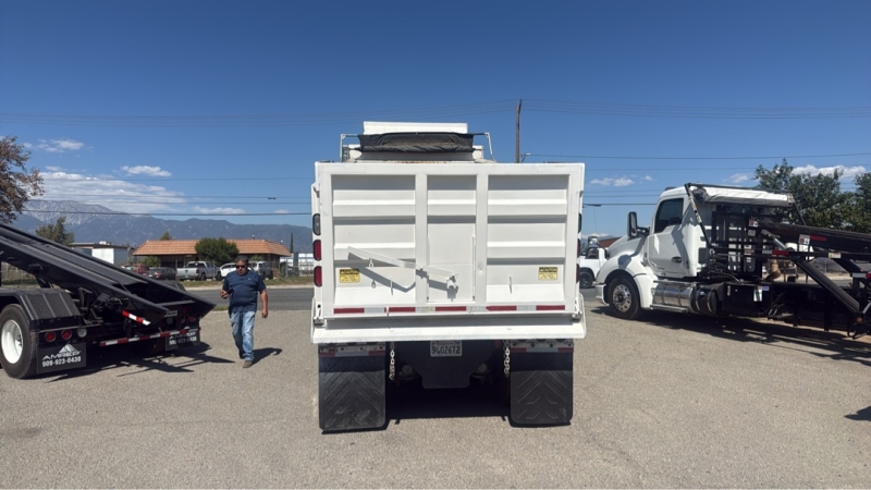 2014 FREIGHTLINER Cascadia 