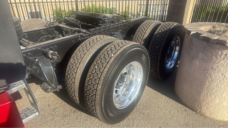 2019 FREIGHTLINER Cascadia 