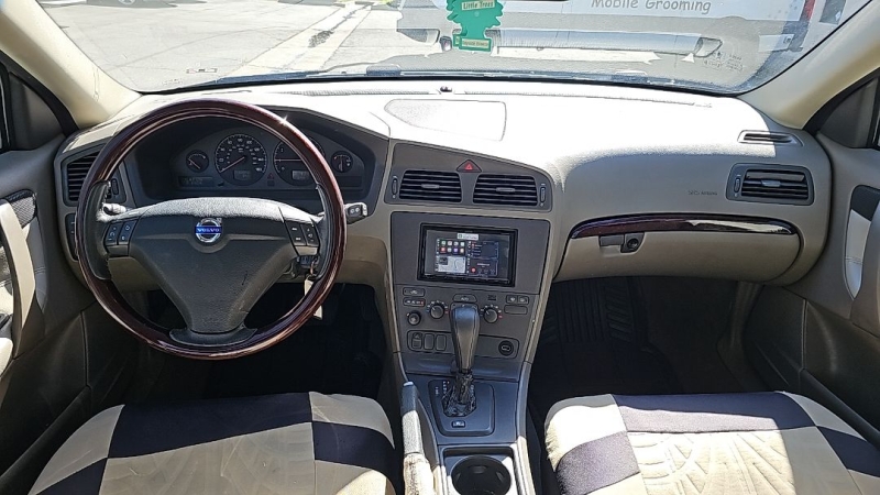 2003 Volvo V70 2.4T - Photo 13