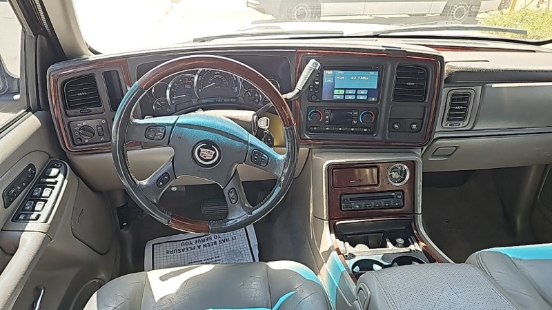 2005 Cadillac Escalade ESV Base - Photo 17