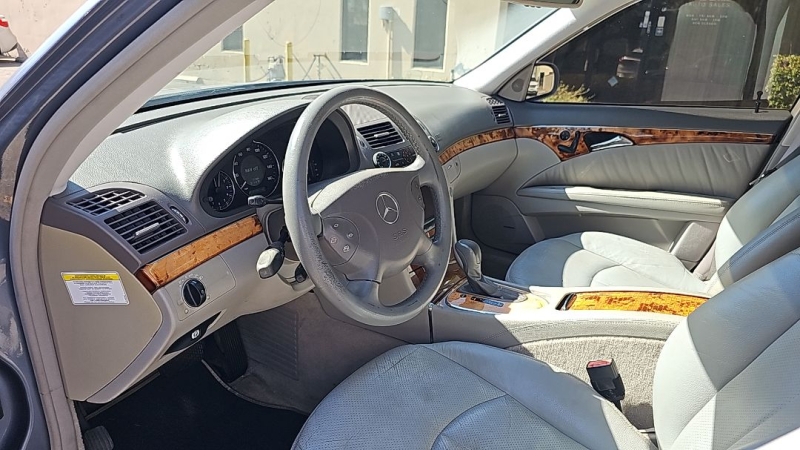 2005 Mercedes-Benz E-Class E 320