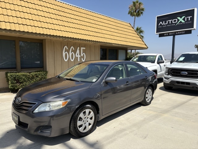 2010 Toyota Camry LE