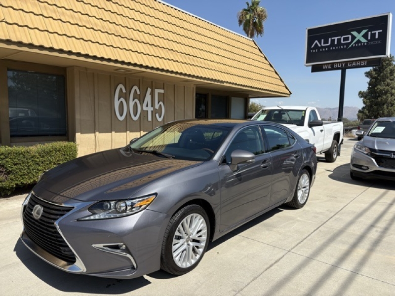 2018 Lexus ES 350's photo
