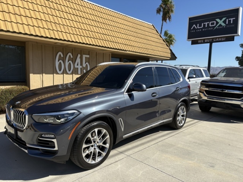 2020 BMW X5 40i's photo