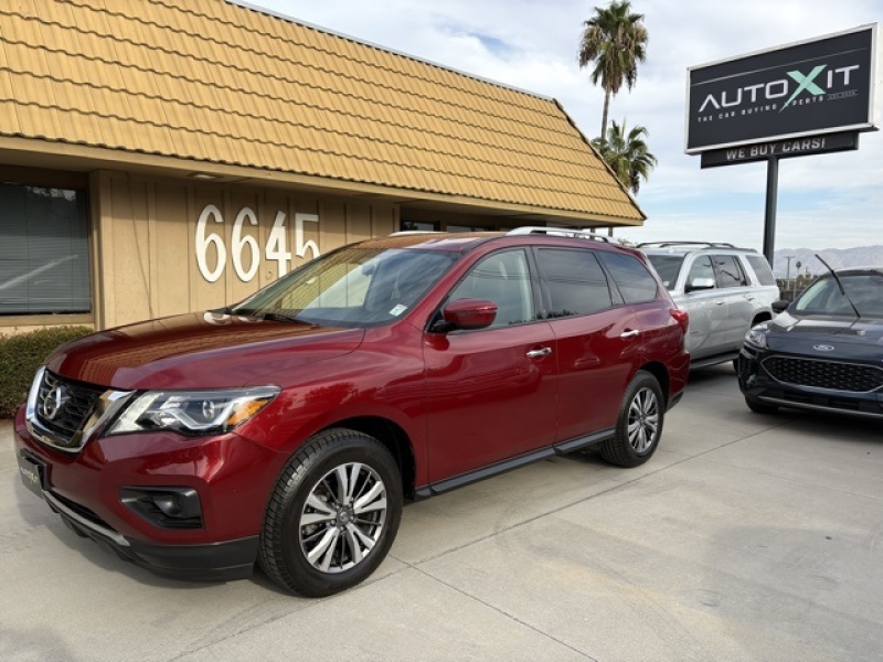 2018 Nissan Pathfinder S's photo