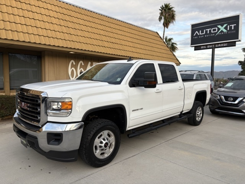 2016 GMC Sierra 2500HD SLE's photo