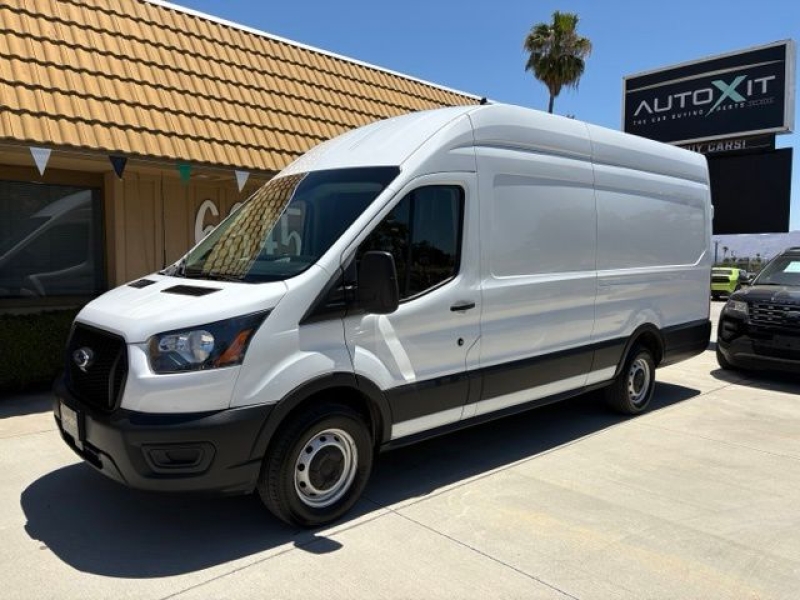 2022 Ford Transit-250 Base