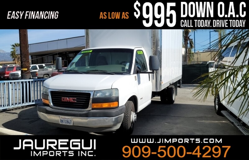 2006 GMC Savana's photo