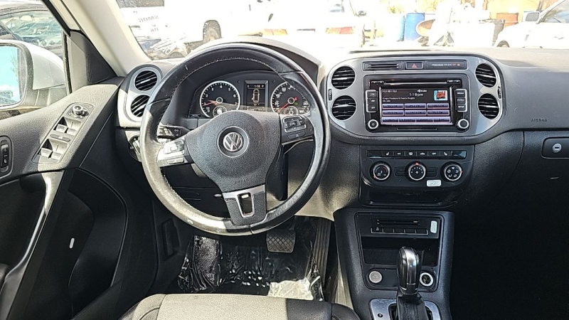 2014 Volkswagen Tiguan SE - Photo 11