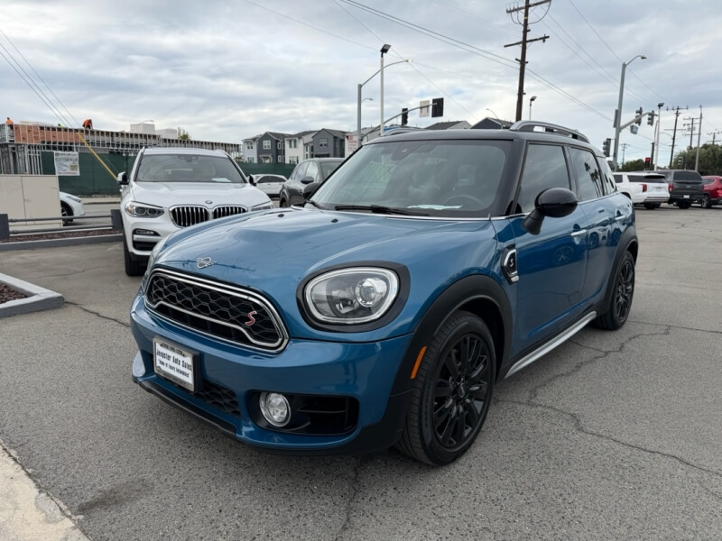 2019 MINI Countryman S's photo