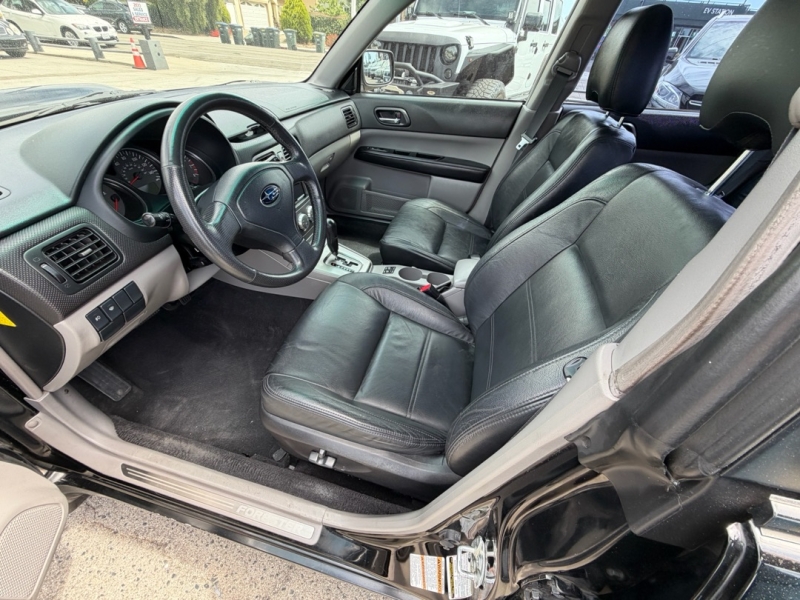 2005 Subaru Forester XT - Photo 10