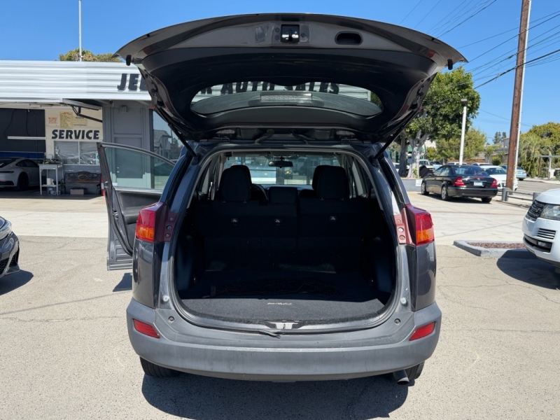 2014 Toyota RAV4 XLE - Photo 17