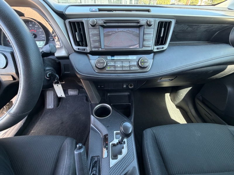 2014 Toyota RAV4 XLE - Photo 16