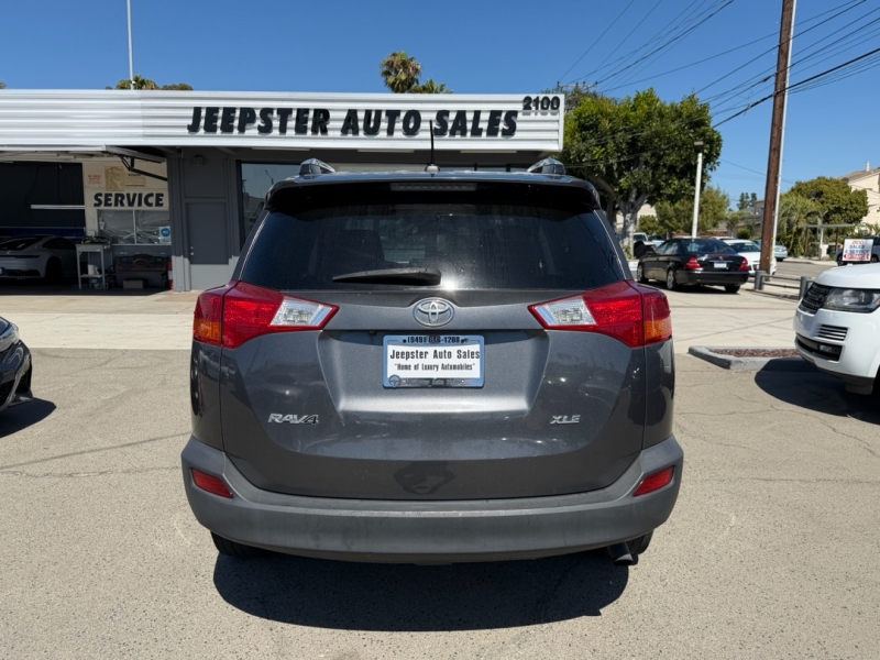 2014 Toyota RAV4 XLE - Photo 5