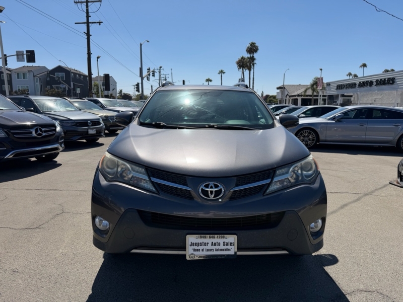 2014 Toyota RAV4 XLE - Photo 2