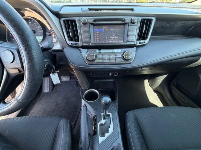 2014 Toyota RAV4 XLE - Photo 15