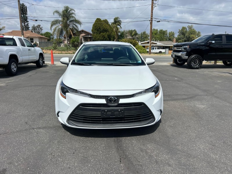 2024 Toyota Corolla LE photo 2