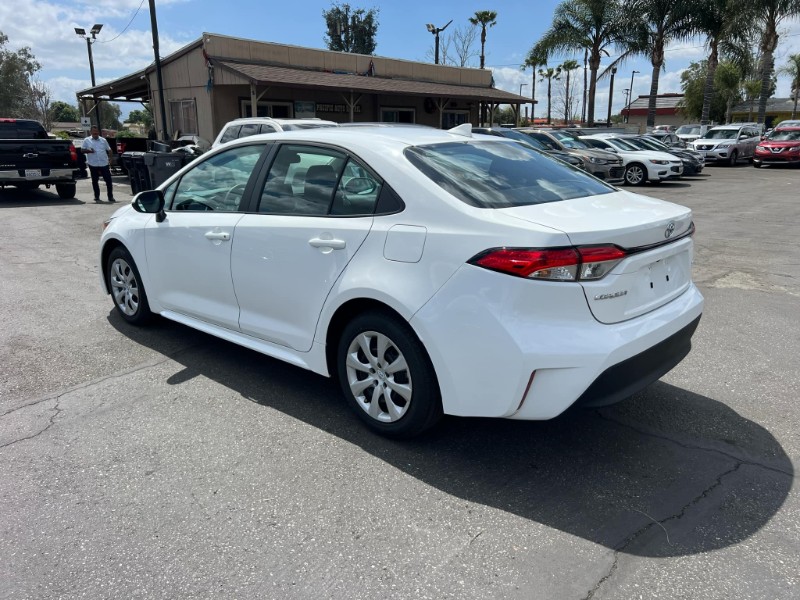2024 Toyota Corolla LE photo 7