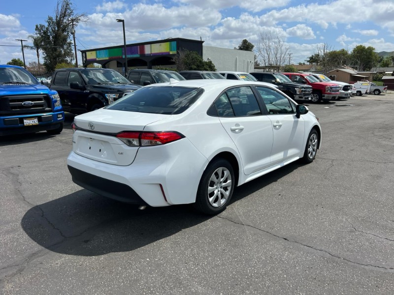 2024 Toyota Corolla LE photo 5