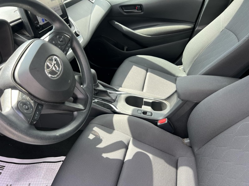 2024 Toyota Corolla LE photo 9