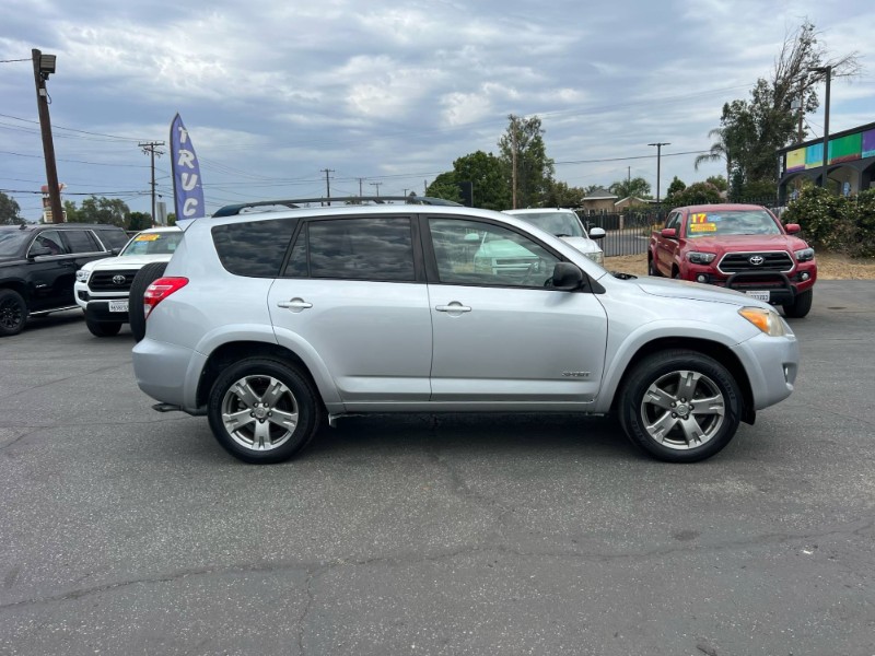 2010 Toyota RAV4 Sport photo 4