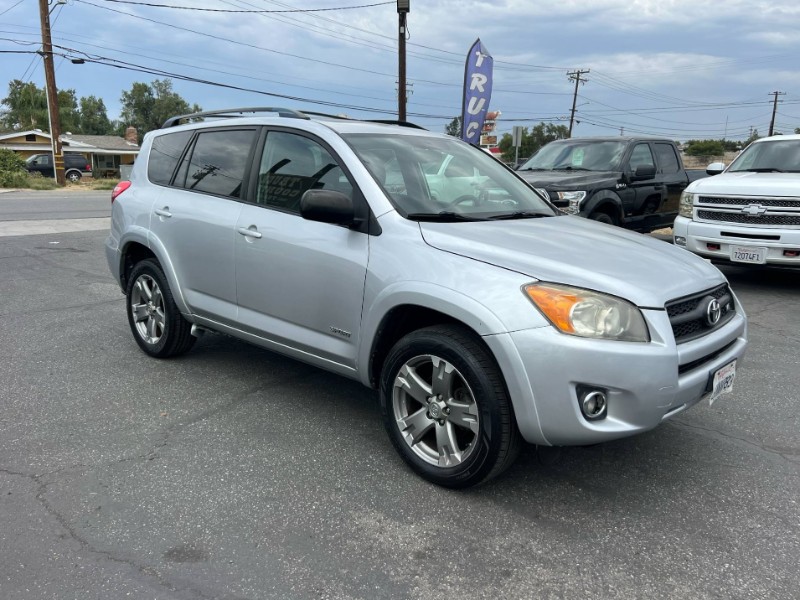 2010 Toyota RAV4 Sport photo 3
