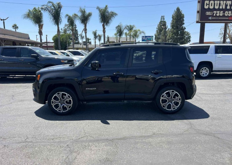 2017 Jeep Renegade Latitude North Edition photo 8