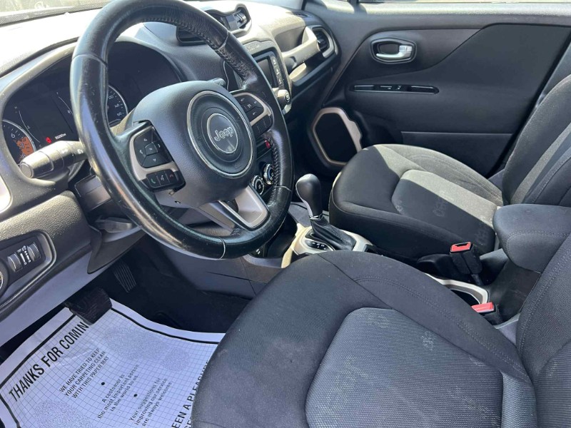 2017 Jeep Renegade Latitude North Edition photo 9
