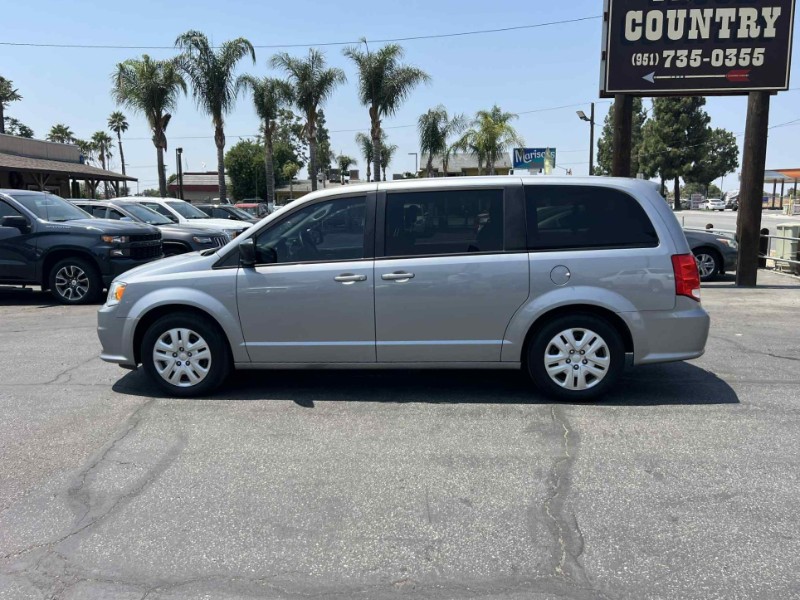 2018 Dodge Grand Caravan SE photo 8