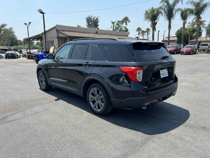 2022 Ford Explorer XLT photo 6