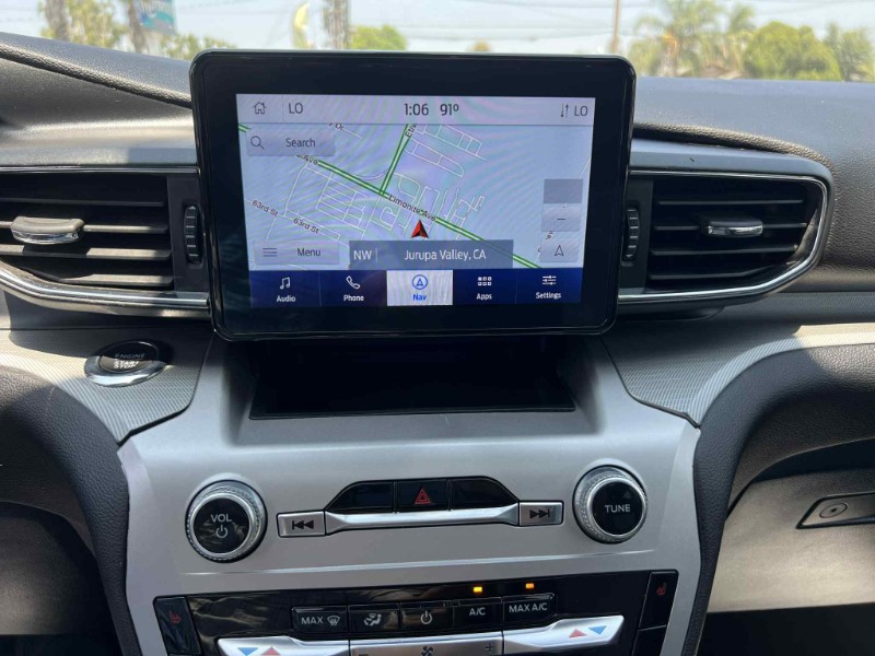 2022 Ford Explorer XLT photo 12