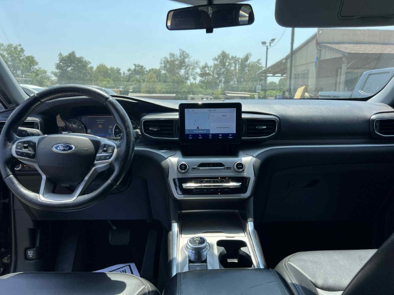2022 Ford Explorer XLT photo 11