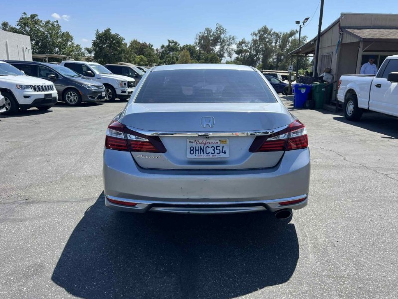 2016 Honda Accord LX photo 5