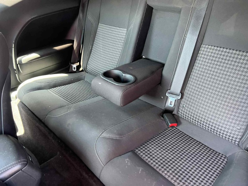 2019 Dodge Challenger SXT photo 10