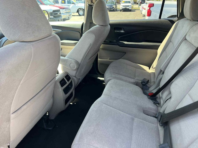 2018 Honda Pilot EX photo 10