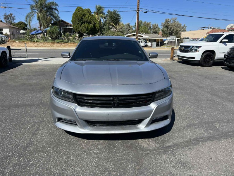 2015 Dodge Charger SXT photo 2