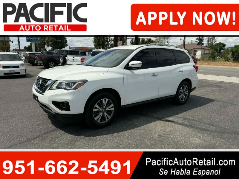 2019 Nissan Pathfinder SV