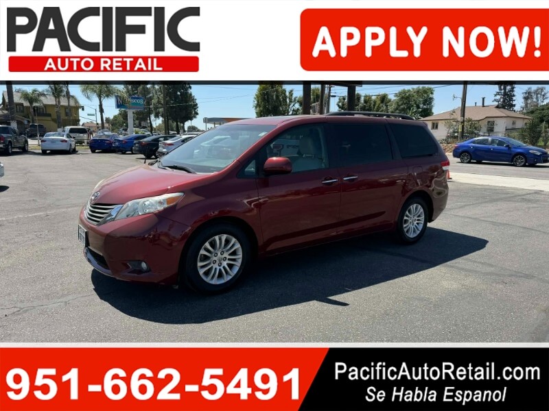 2012 Toyota Sienna XLE 8-Passenger
