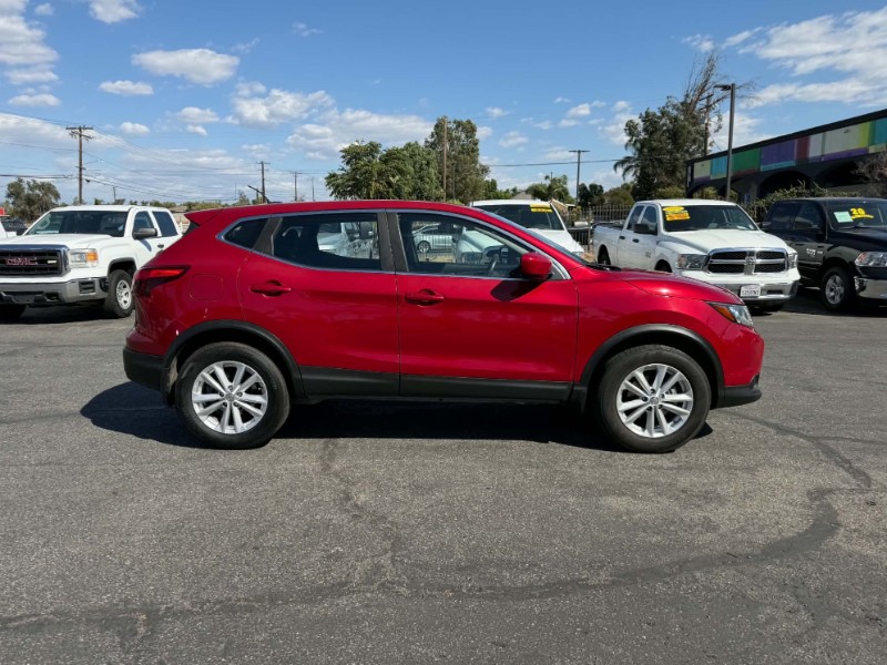 2018 Nissan Rogue Sport S