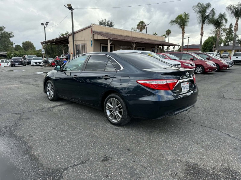 2017 Toyota Camry SE