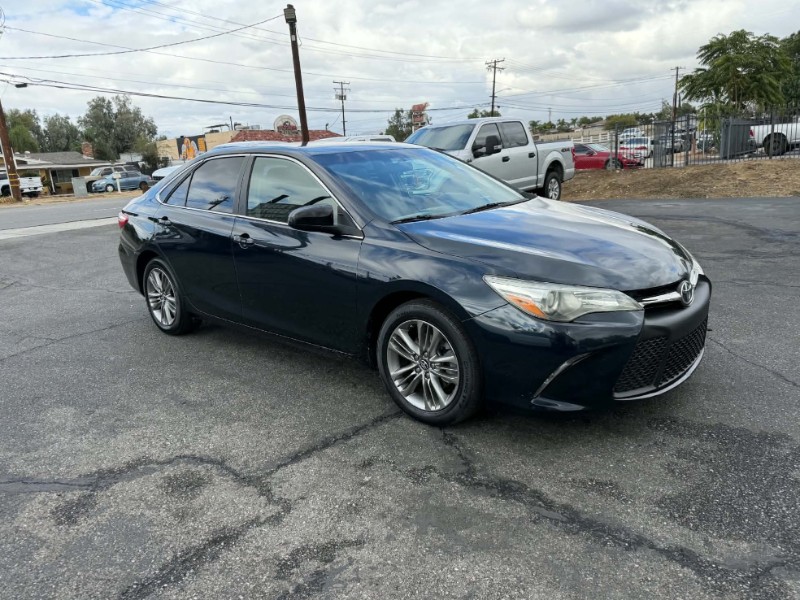 2017 Toyota Camry SE