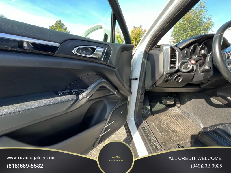 2016 Porsche Cayenne Sport Utility 4D