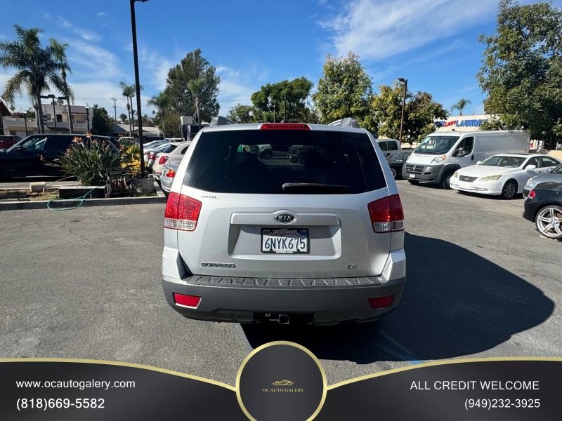 2009 Kia Borrego EX Sport Utility 4D