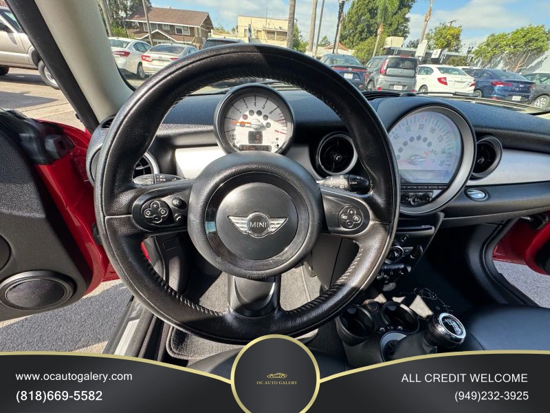 2013 MINI Hardtop Cooper Hatchback 2D