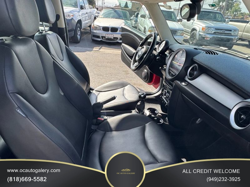 2013 MINI Hardtop Cooper Hatchback 2D