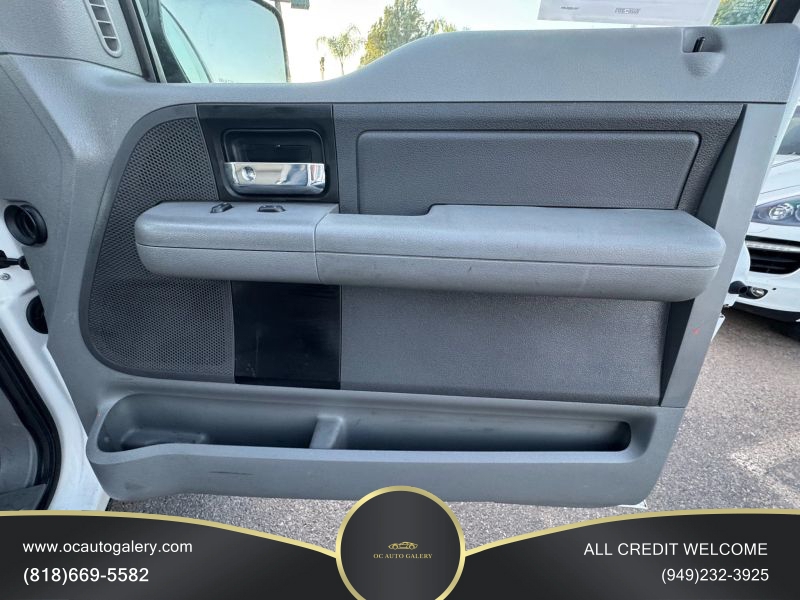 2007 Ford F150 Super Cab XL Pickup 4D 8 ft