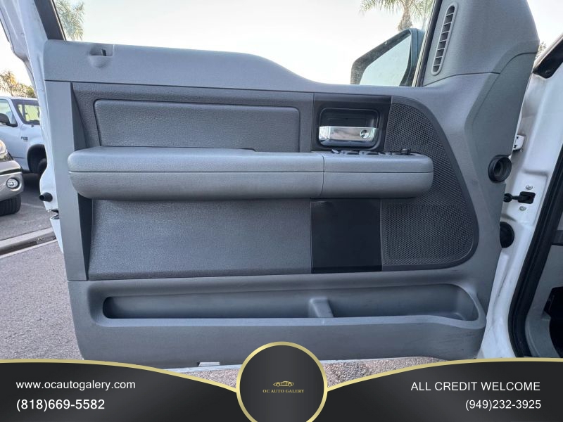2007 Ford F150 Super Cab XL Pickup 4D 8 ft