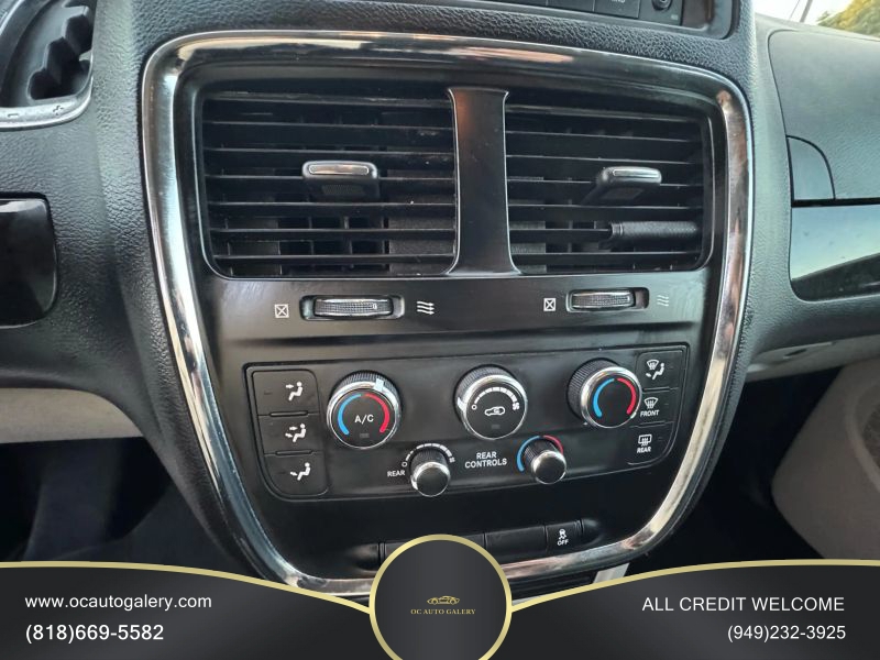 2016 Dodge Grand Caravan Passenger SE Minivan 4D