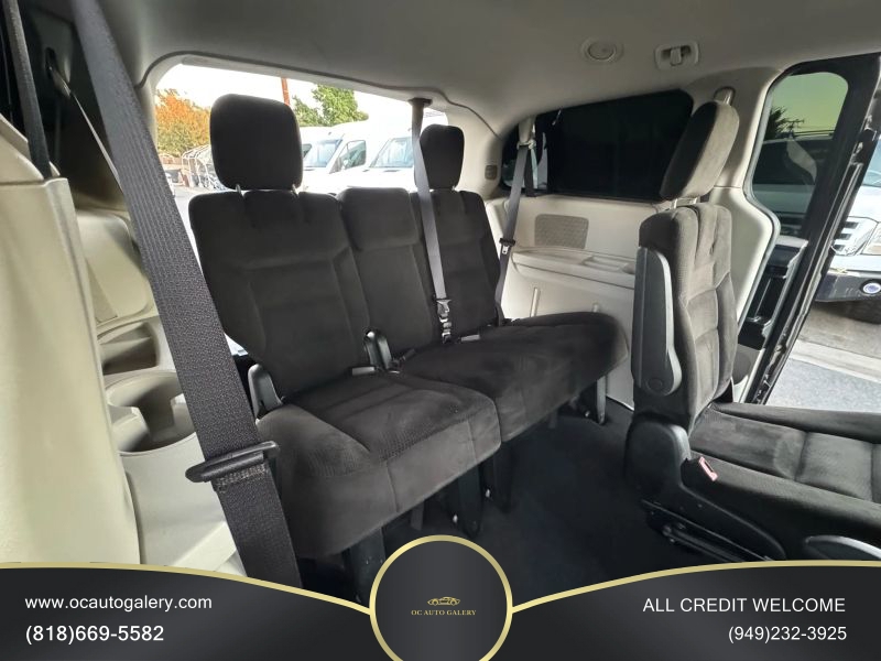 2016 Dodge Grand Caravan Passenger SE Minivan 4D